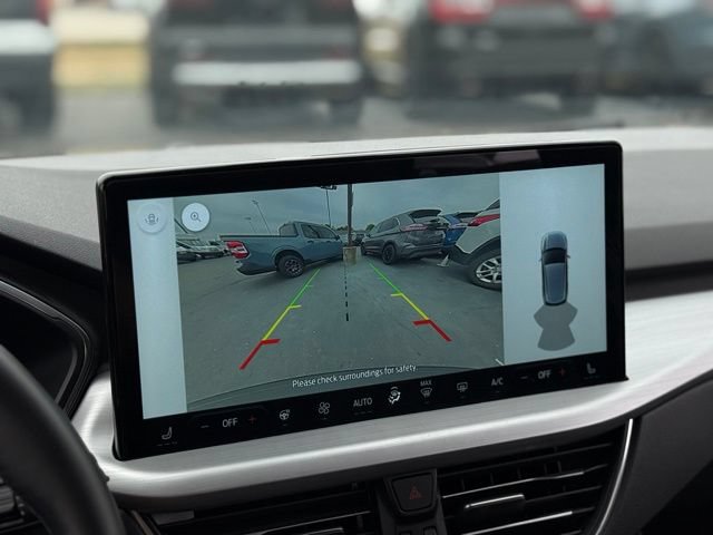 Certified 2025 Ford Escape Platinum AWD/4WD image 4