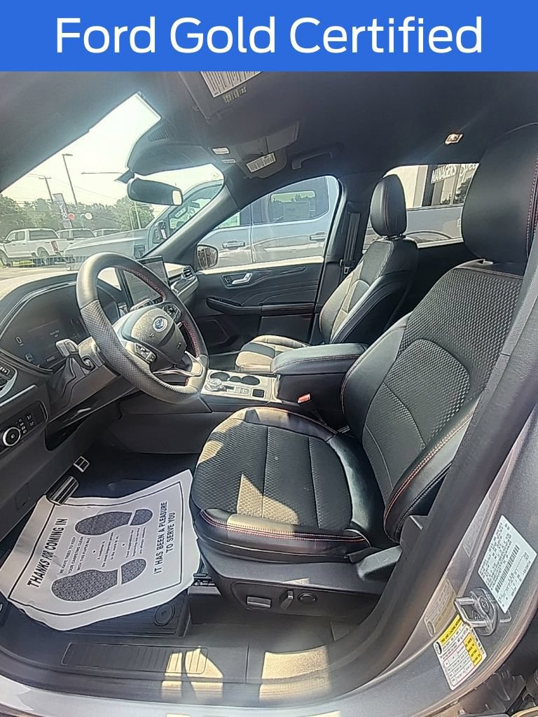 Certified 2023 Ford Escape ST-Line Select w/ Tech Pack #1 AWD/4WD image 19