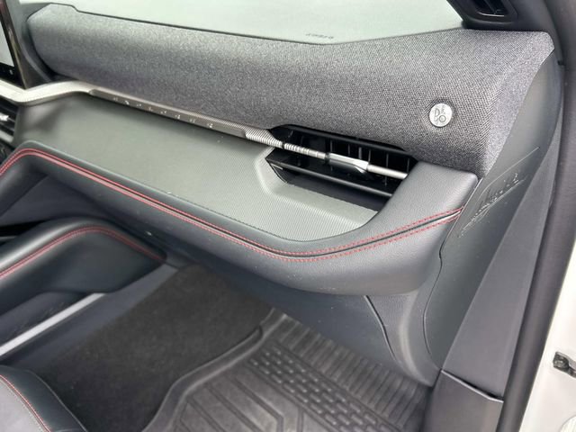 Certified 2025 Ford Explorer ST-Line AWD/4WD image 31