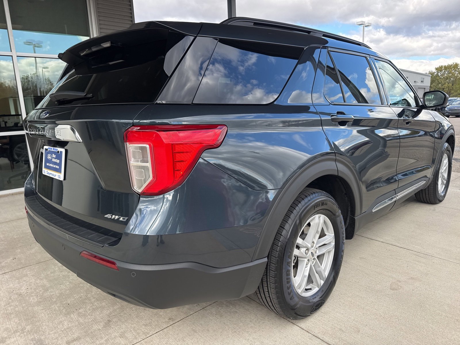 Certified 2023 Ford Explorer XLT image 5