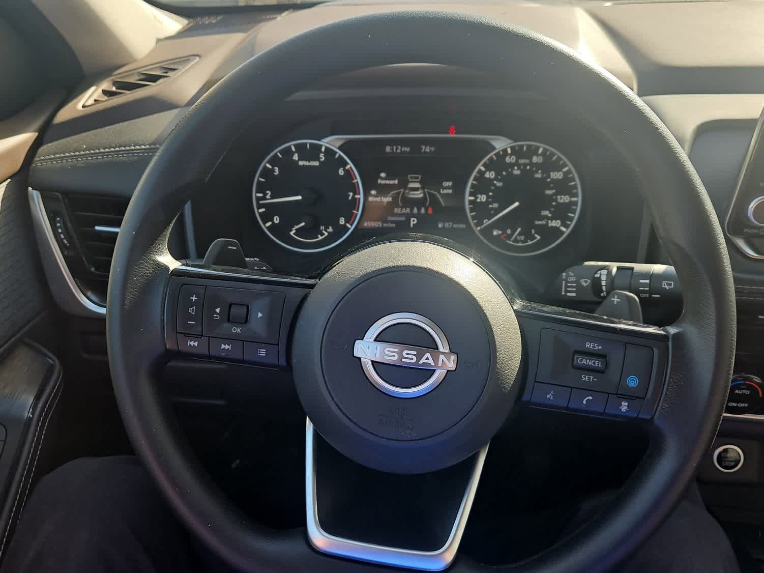 Used 2022 Nissan Rogue SV FWD image 14