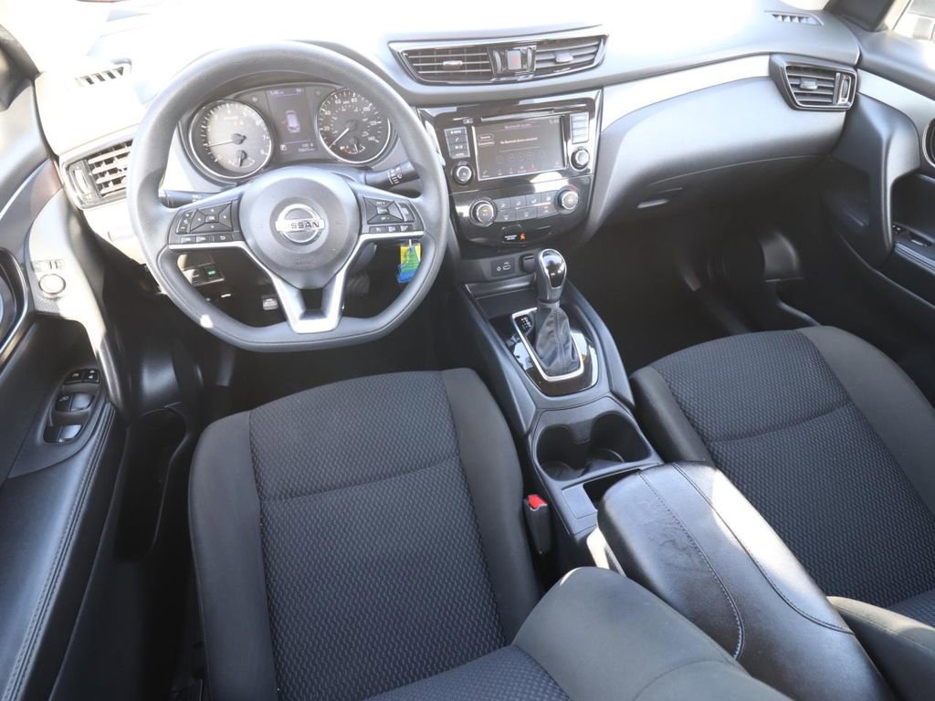 Used 2022 Nissan Rogue Sport S FWD image 6