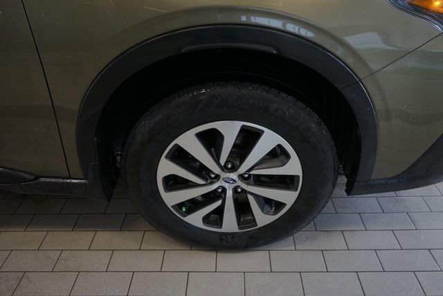 Used 2020 Subaru Outback Premium image 15