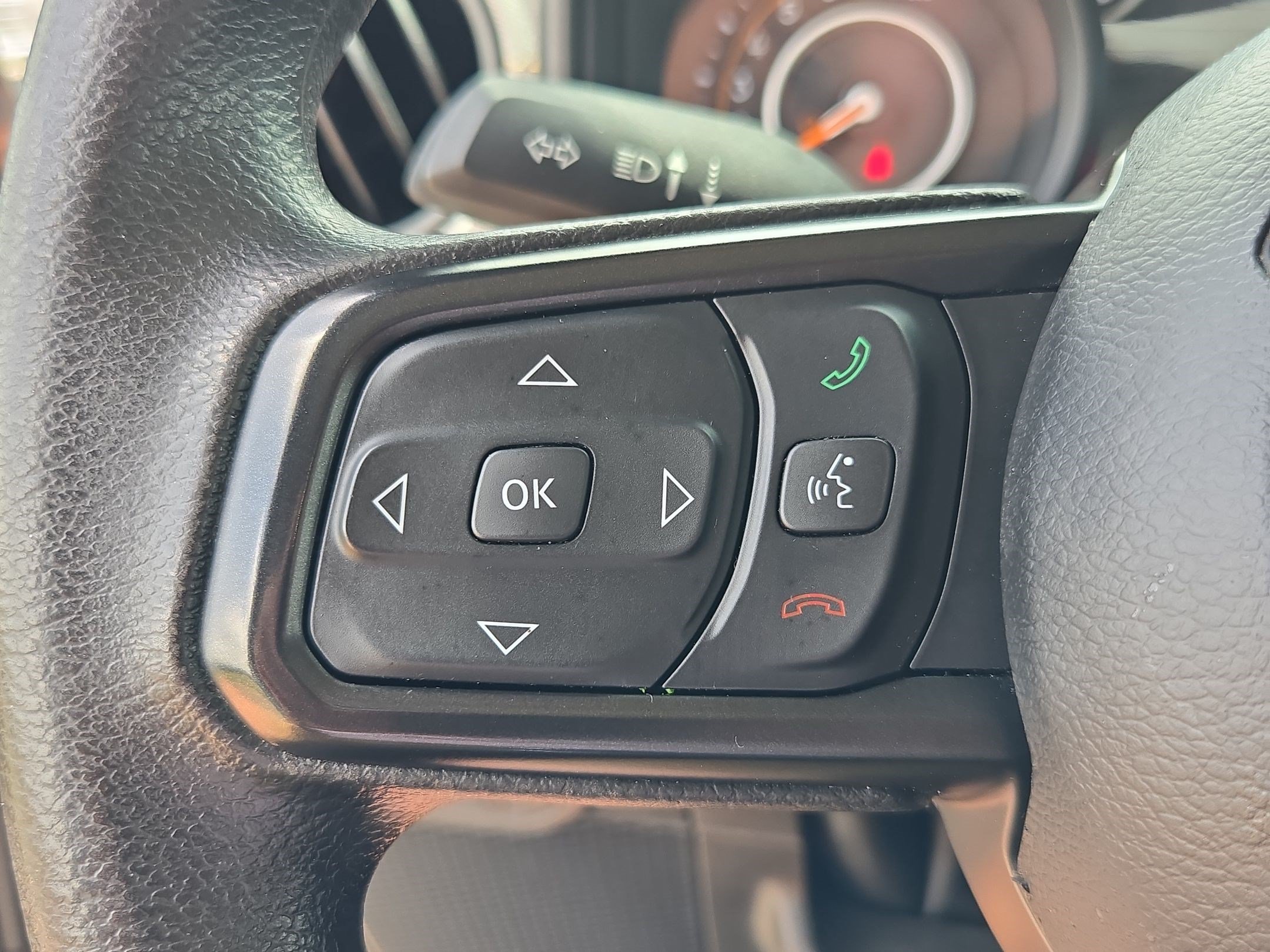 Used 2024 Jeep Gladiator Sport AWD/4WD image 18