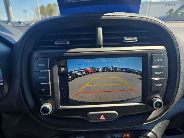 Used 2025 Kia Soul LX w/ LX Technology Package image 18