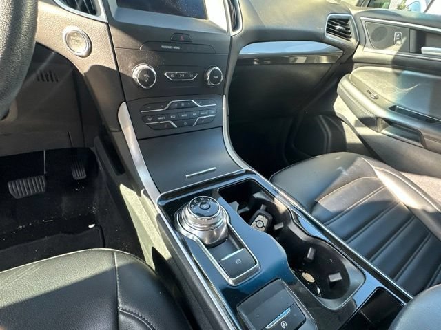 Certified 2020 Ford Edge SEL w/ Convenience Package FWD image 16