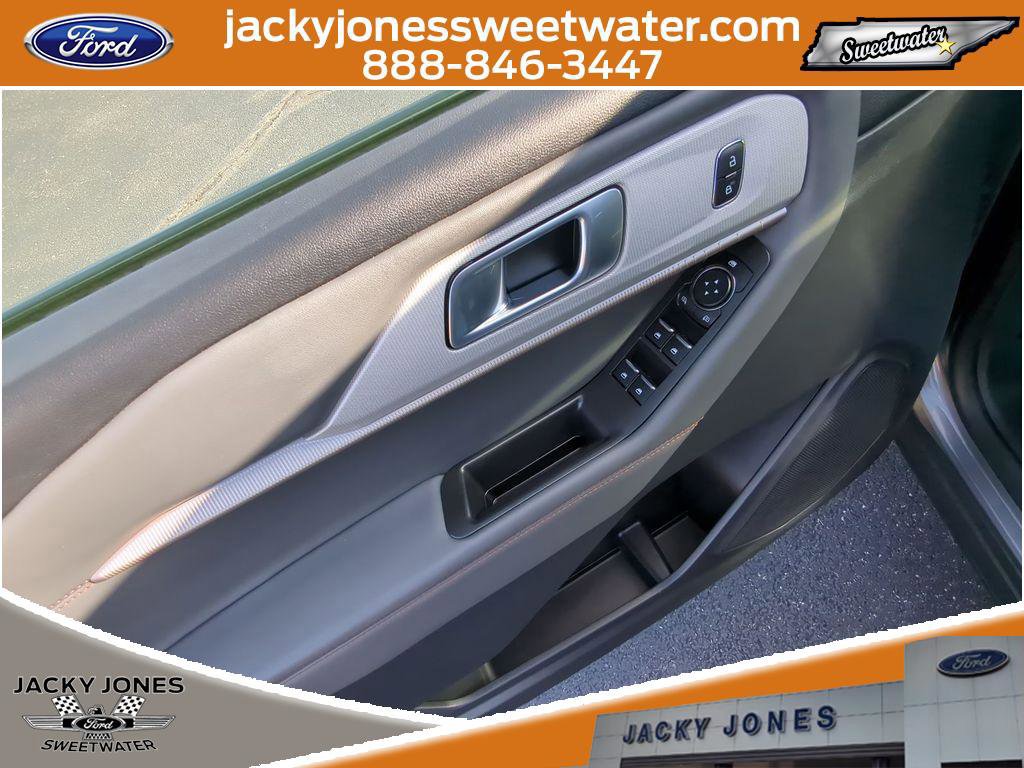 Certified 2025 Ford Explorer Active image 12