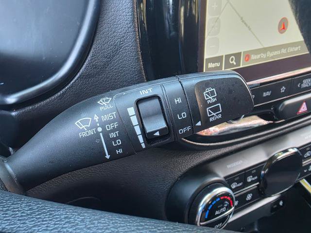 Used 2025 Kia Soul S FWD image 8