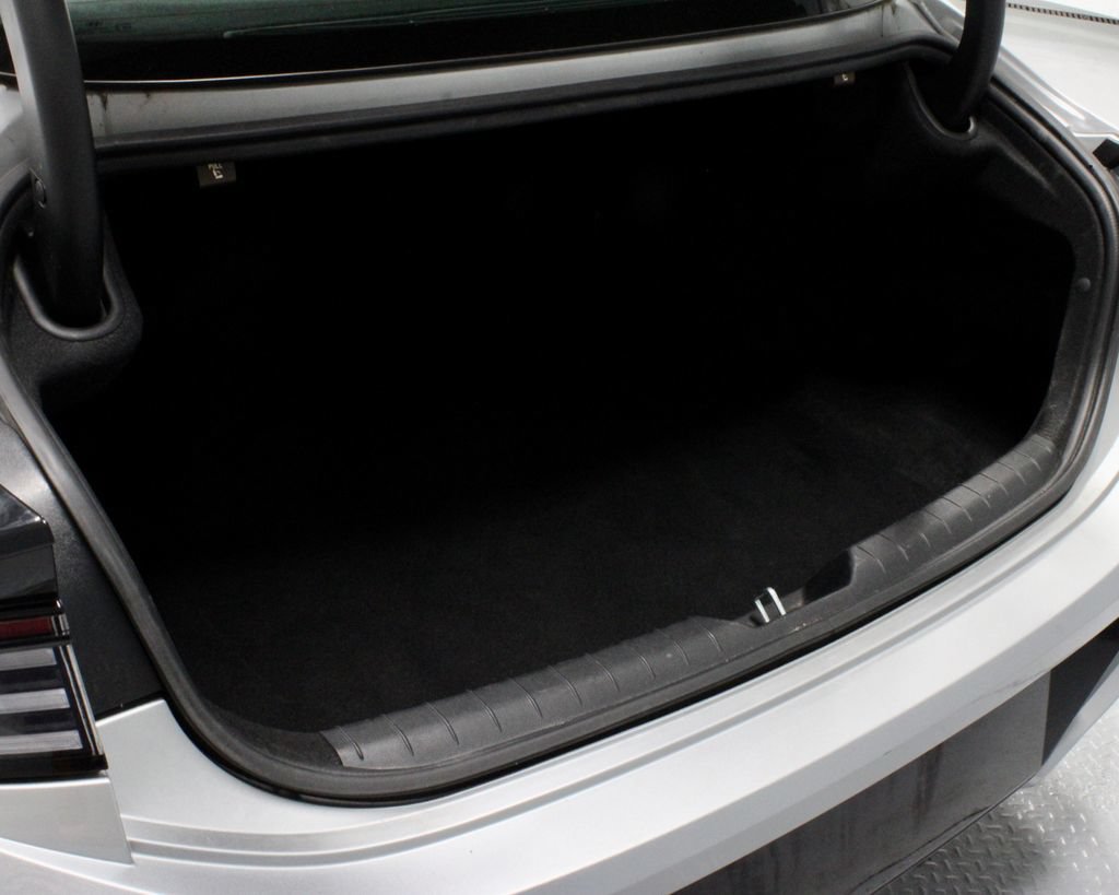 Used 2025 Hyundai Sonata SEL FWD image 12