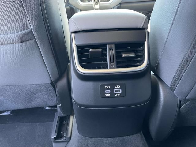 Used 2024 Subaru Outback Premium AWD/4WD image 16