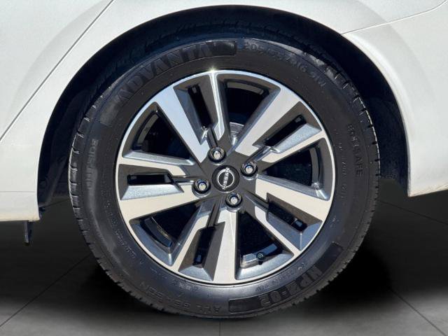 Used 2024 Nissan Versa SV FWD image 23