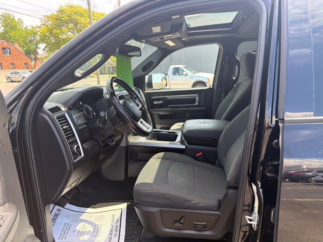 Used 2023 RAM 1500 Warlock AWD/4WD image 28