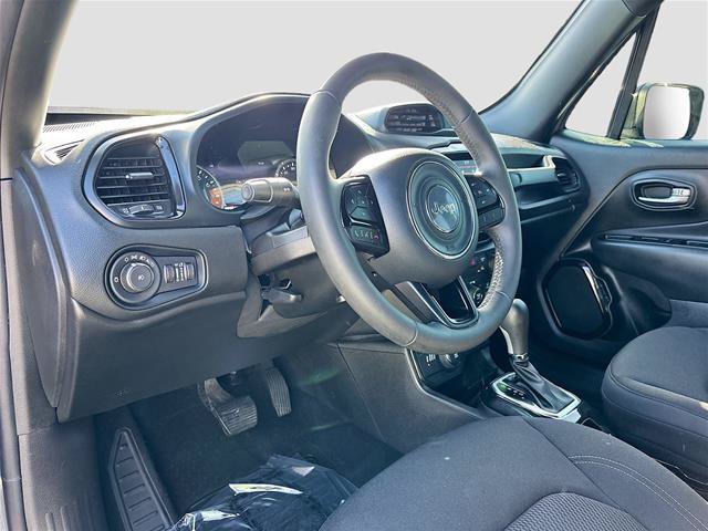 Used 2022 Jeep Renegade Altitude AWD/4WD image 10