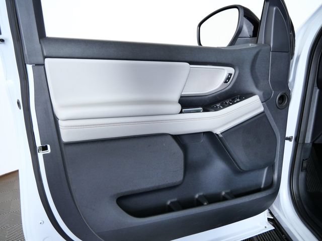 Certified 2025 Ford Expedition Active AWD/4WD image 16