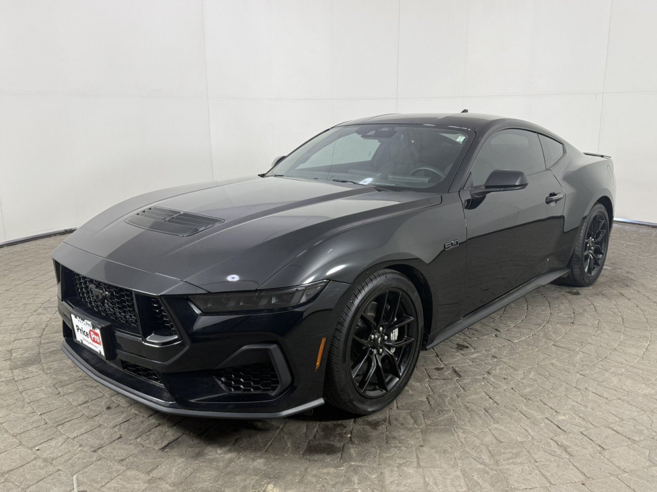 Certified 2024 Ford Mustang GT RWD image 3