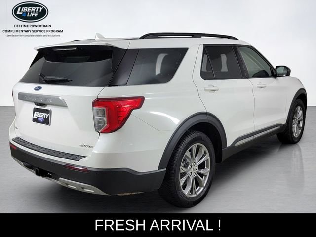 Certified 2023 Ford Explorer XLT w/ Equipment Group 202A AWD/4WD image 3