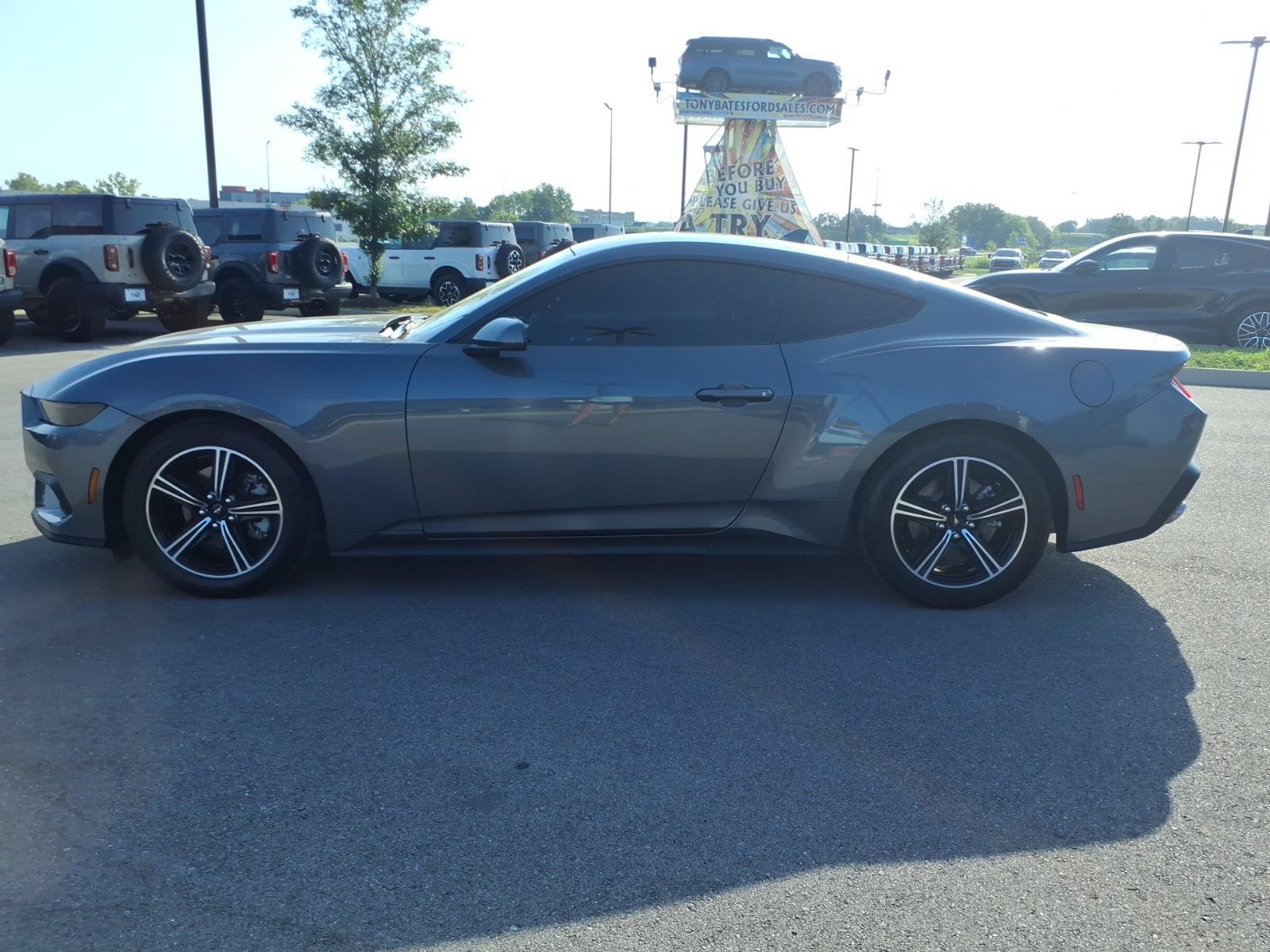 Certified 2025 Ford Mustang Coupe RWD image 6