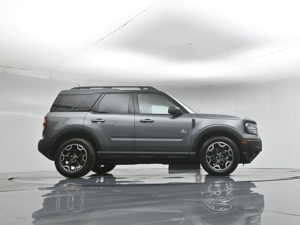 Certified 2025 Ford Bronco Sport Outer Banks w/ Outer Banks Tech Package+ AWD/4WD image 50