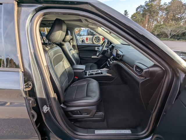 Certified 2023 Ford Explorer Limited w/ Hybrid Equipment Group 310A image 40