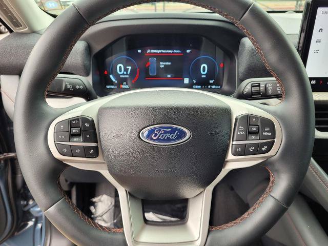 Certified 2025 Ford Explorer Active RWD image 30