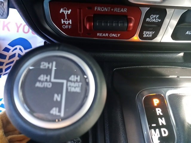 Used 2024 Jeep Wrangler Unlimited Rubicon image 24