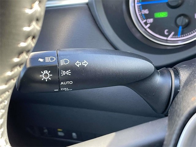 Used 2021 Toyota Venza LE image 29