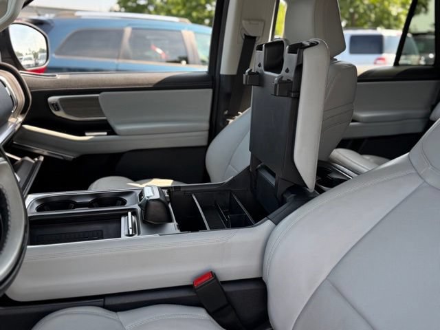 Certified 2025 Ford Expedition Platinum AWD/4WD image 35