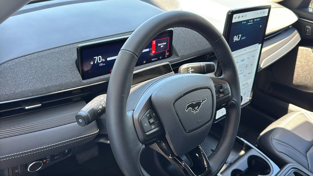 Certified 2025 Ford Mustang Mach-E Premium RWD image 23