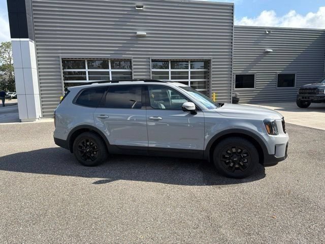 Used 2024 Kia Telluride SX Prestige X-Pro AWD/4WD image 2