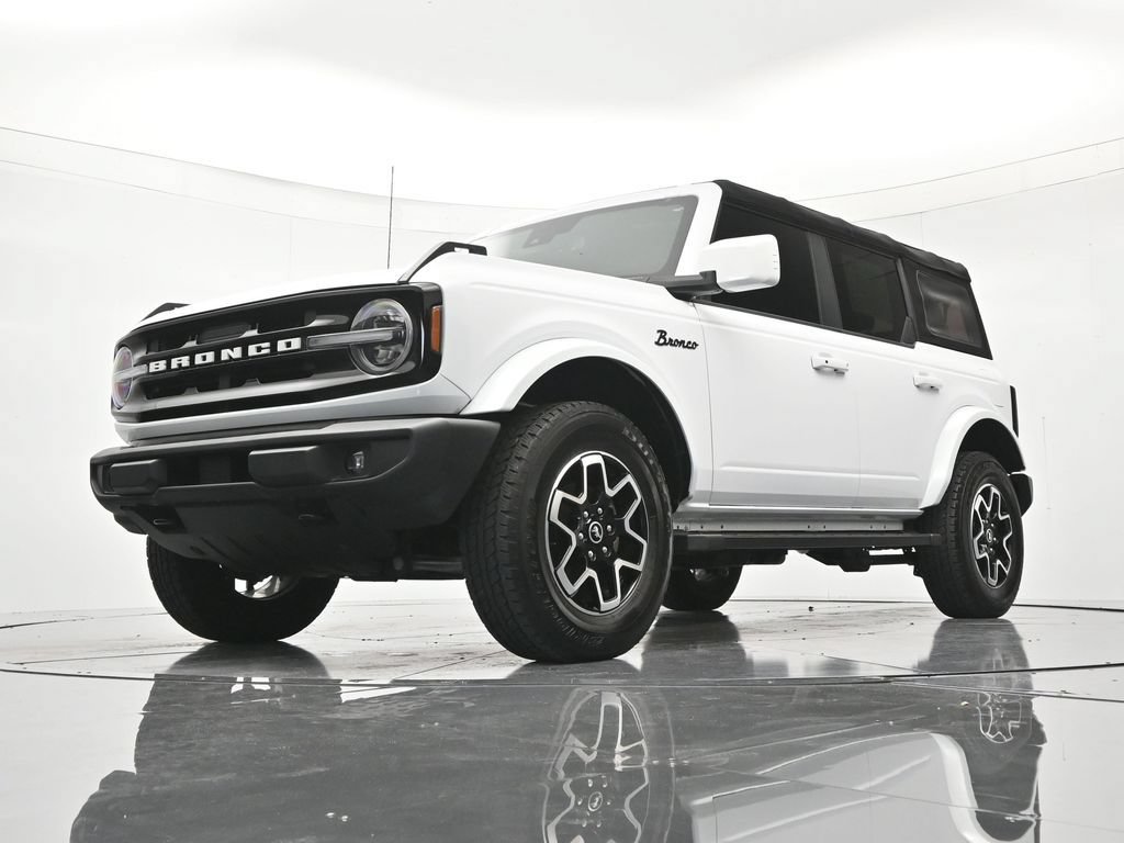 Certified 2024 Ford Bronco Outer Banks AWD/4WD image 37