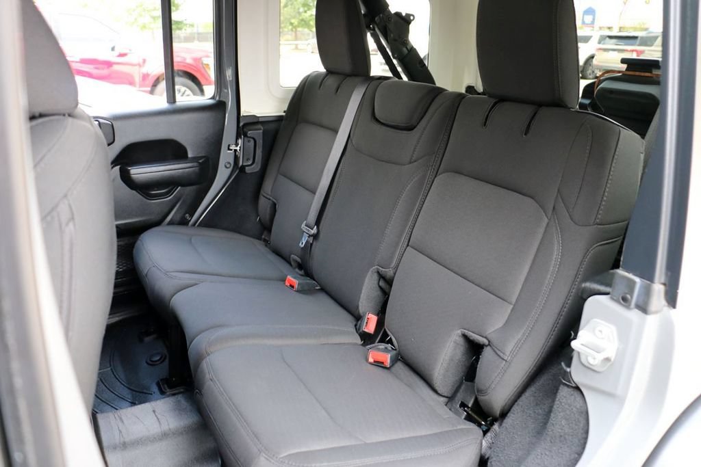 Used 2021 Jeep Wrangler Unlimited Sport AWD/4WD image 19