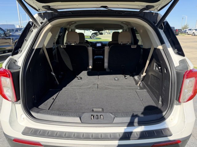 Certified 2020 Ford Explorer XLT w/ Equipment Group 202A image 7