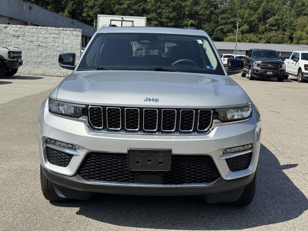 Used 2023 Jeep Grand Cherokee Limited AWD/4WD image 26