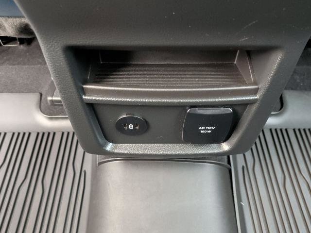 Certified 2023 Ford Edge SEL w/ Sport Appearance Package AWD/4WD image 13