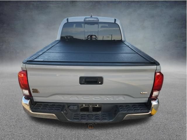 Used 2019 Toyota Tacoma TRD Off-Road AWD/4WD image 9