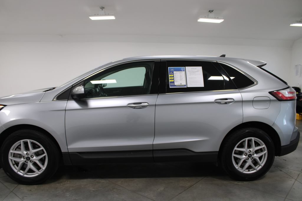 Certified 2024 Ford Edge SEL AWD/4WD image 7