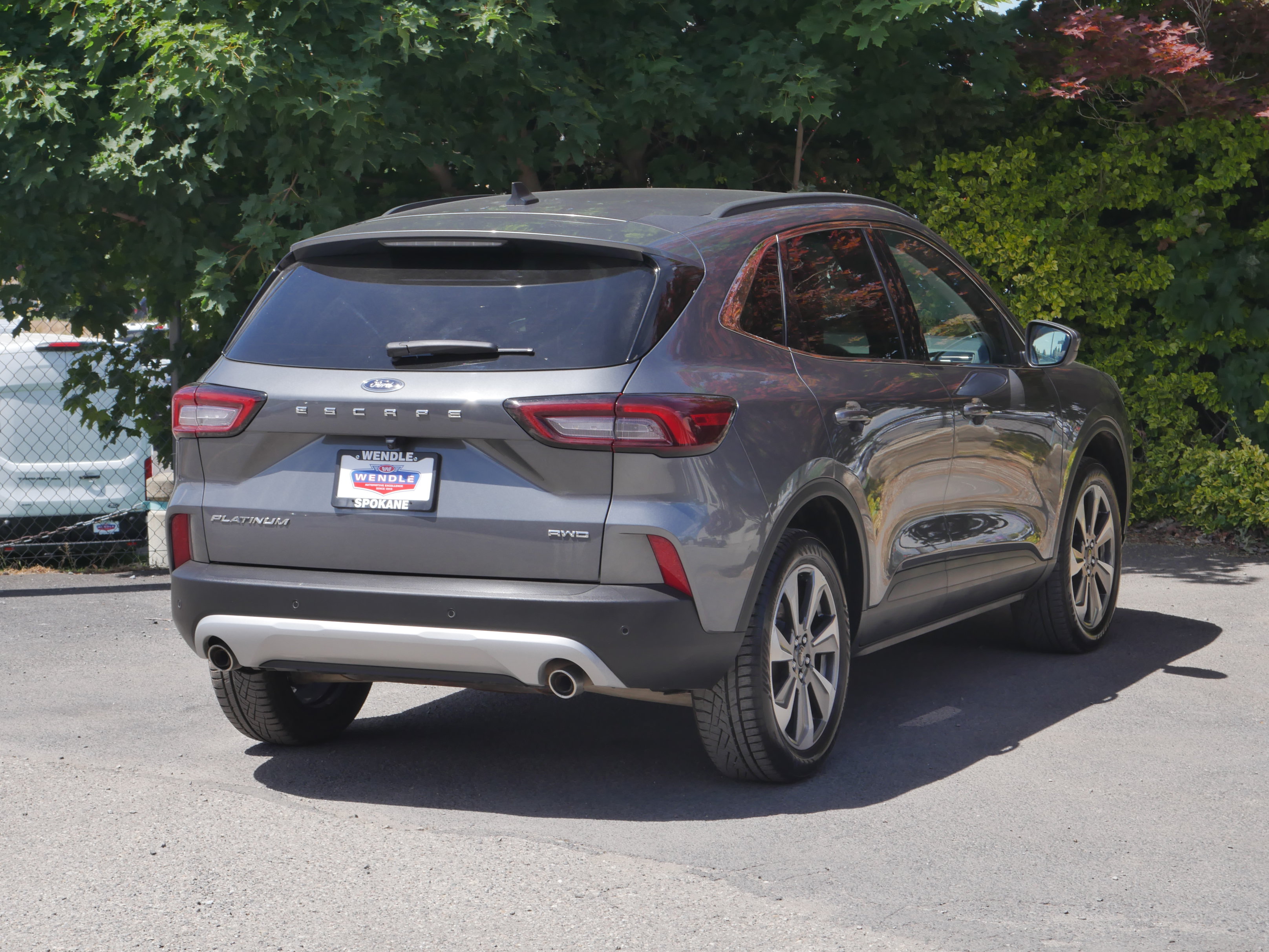 Certified 2025 Ford Escape Platinum AWD/4WD image 22
