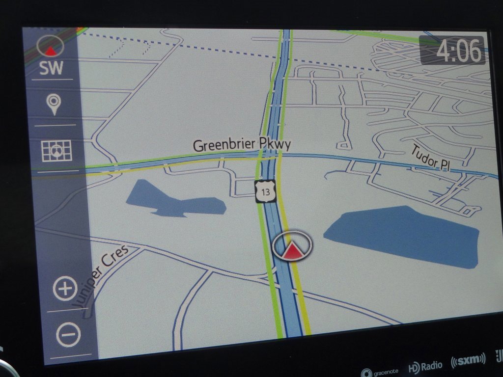 Used 2019 Toyota Avalon Limited image 32