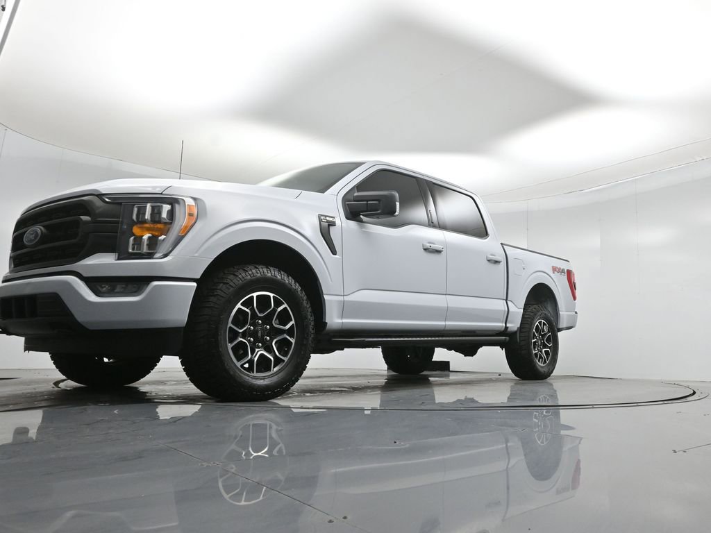 Certified 2022 Ford F150 XLT w/ Equipment Group 302A High image 44