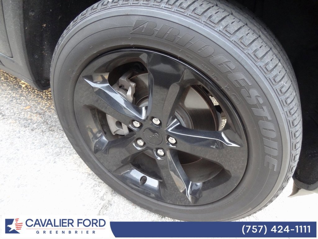 Used 2022 Jeep Grand Cherokee L Laredo image 19