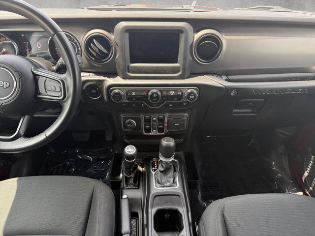 Used 2021 Jeep Wrangler Unlimited Sport AWD/4WD image 3