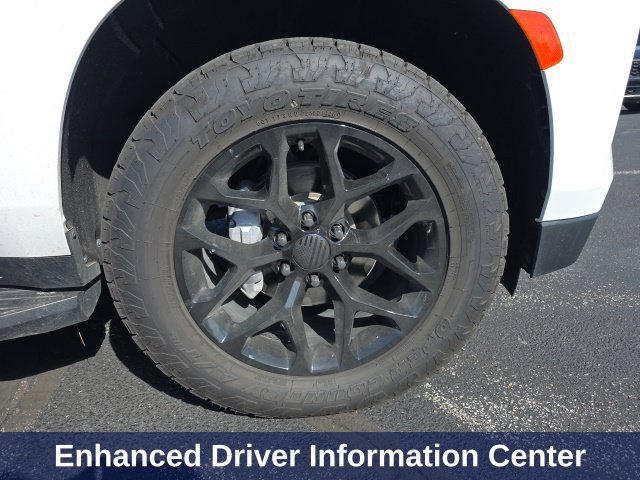 Used 2024 Chevrolet Tahoe Premier AWD/4WD image 12