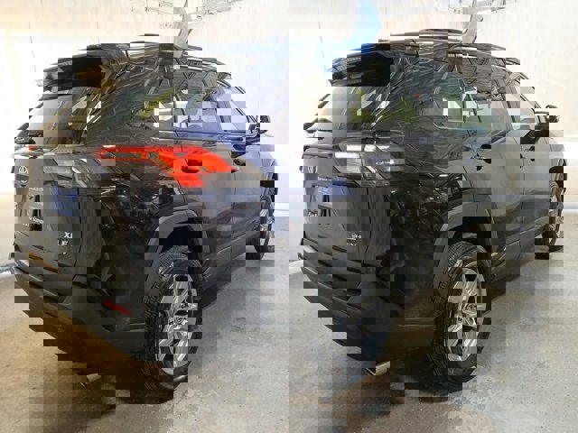 Used 2025 Toyota RAV4 XLE image 4