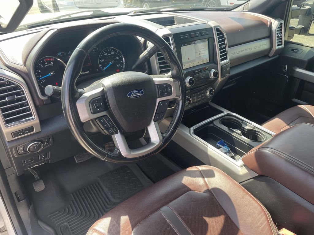 Certified 2017 Ford F250 Platinum w/ Platinum Ultimate Package image 9