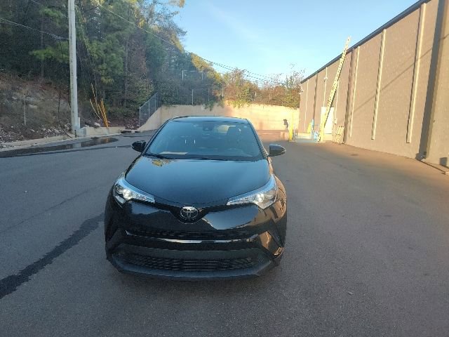 Used 2018 Toyota C-HR XLE image 7