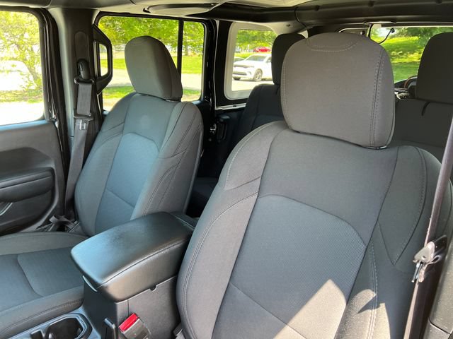 Used 2023 Jeep Wrangler Unlimited Sport AWD/4WD image 18