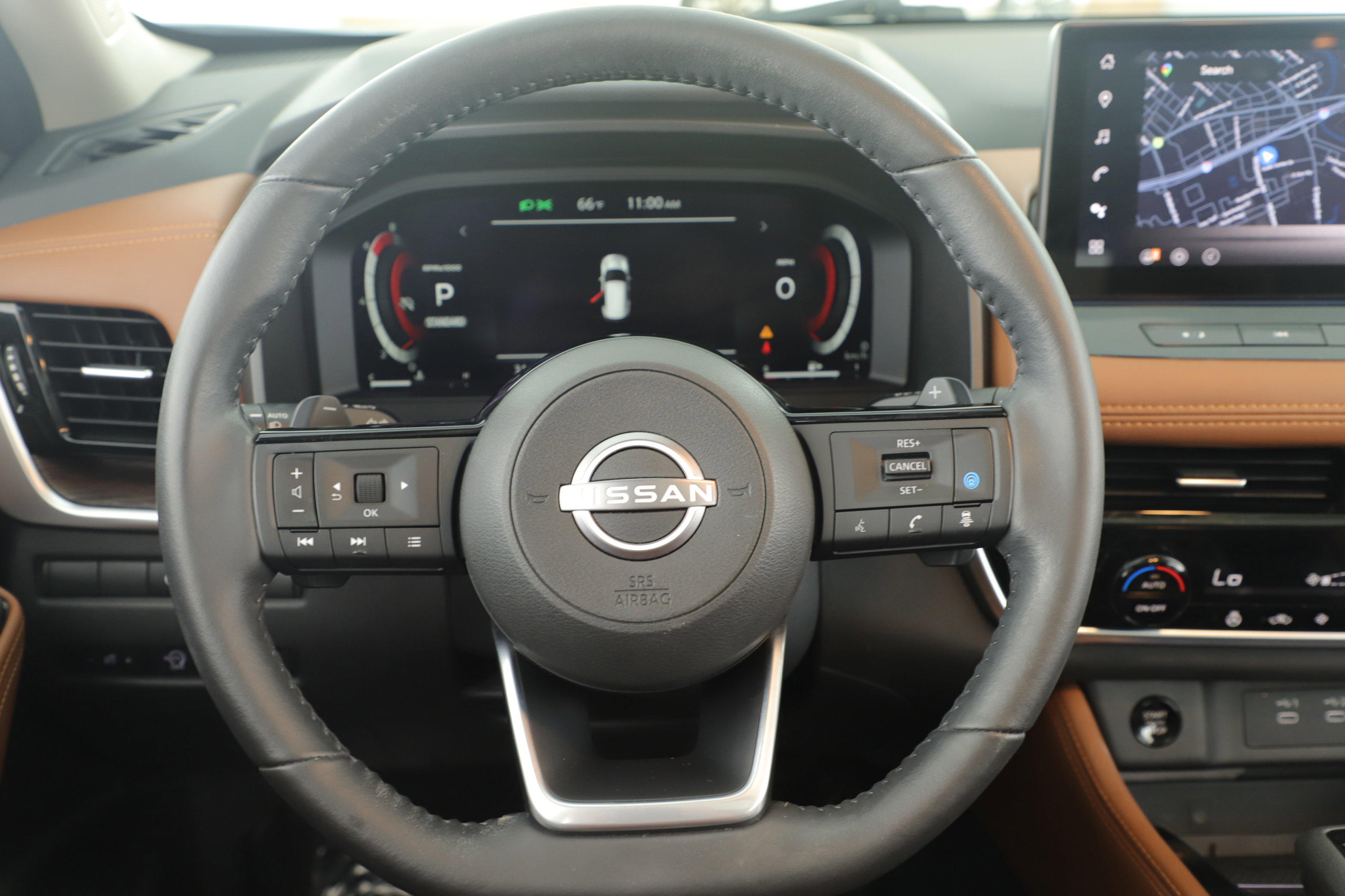 Used 2024 Nissan Rogue Platinum image 19