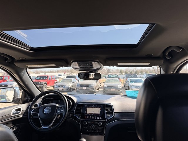 Used 2020 Jeep Grand Cherokee Limited AWD/4WD image 6