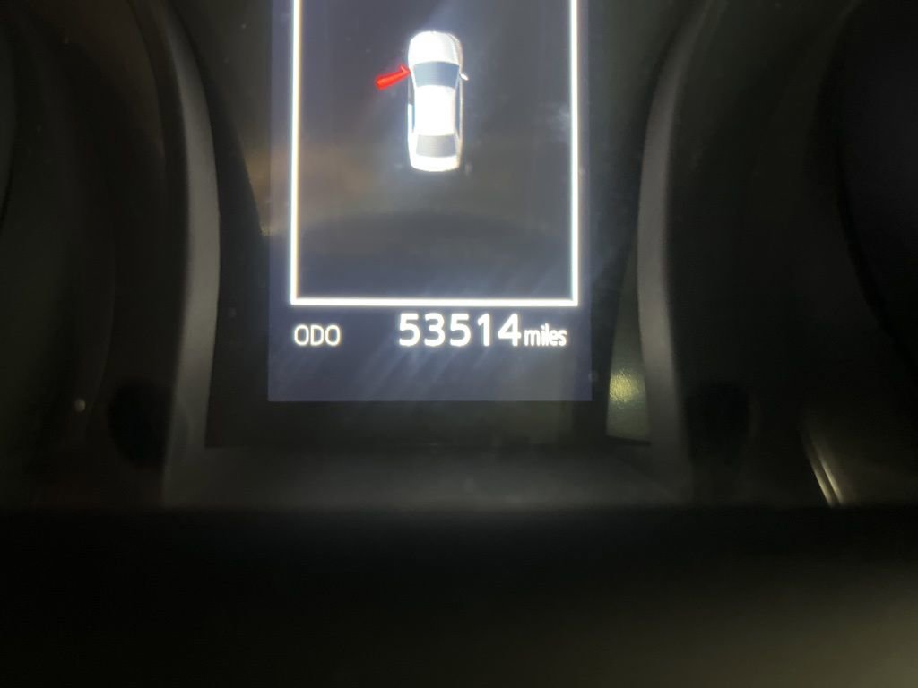 Used 2024 Toyota Camry SE image 2