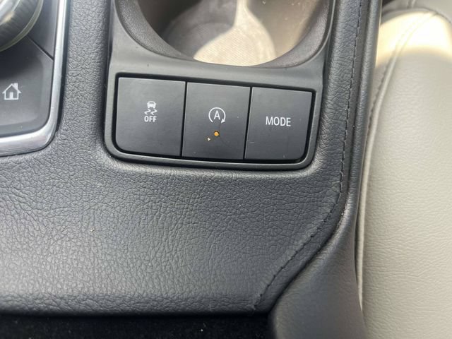 Used 2023 Cadillac XT4 Luxury w/ Cold Weather Package FWD image 33